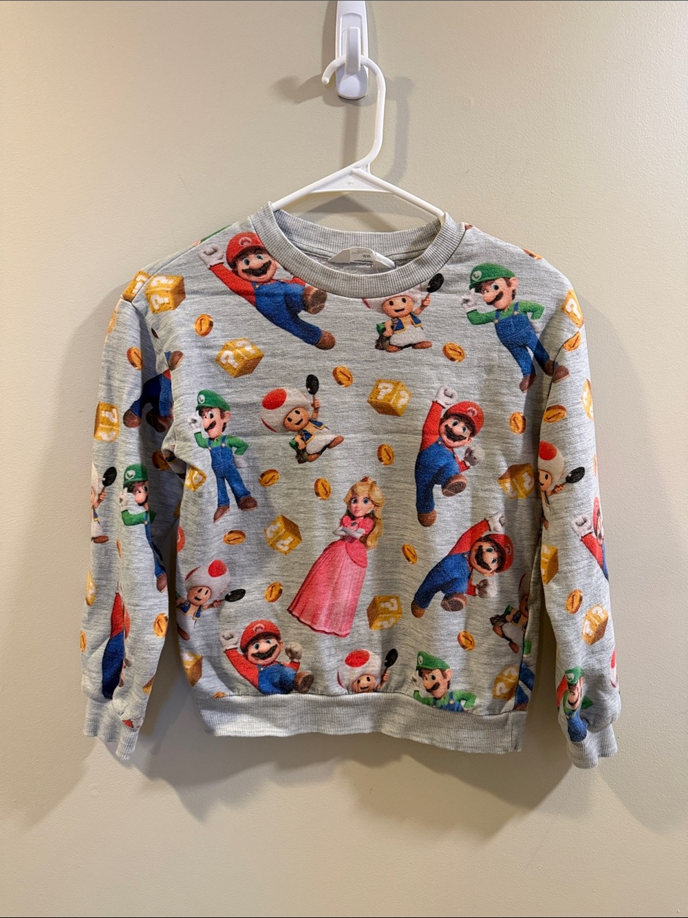 H&M Gray Kids Super Mario Character Sweatshirt